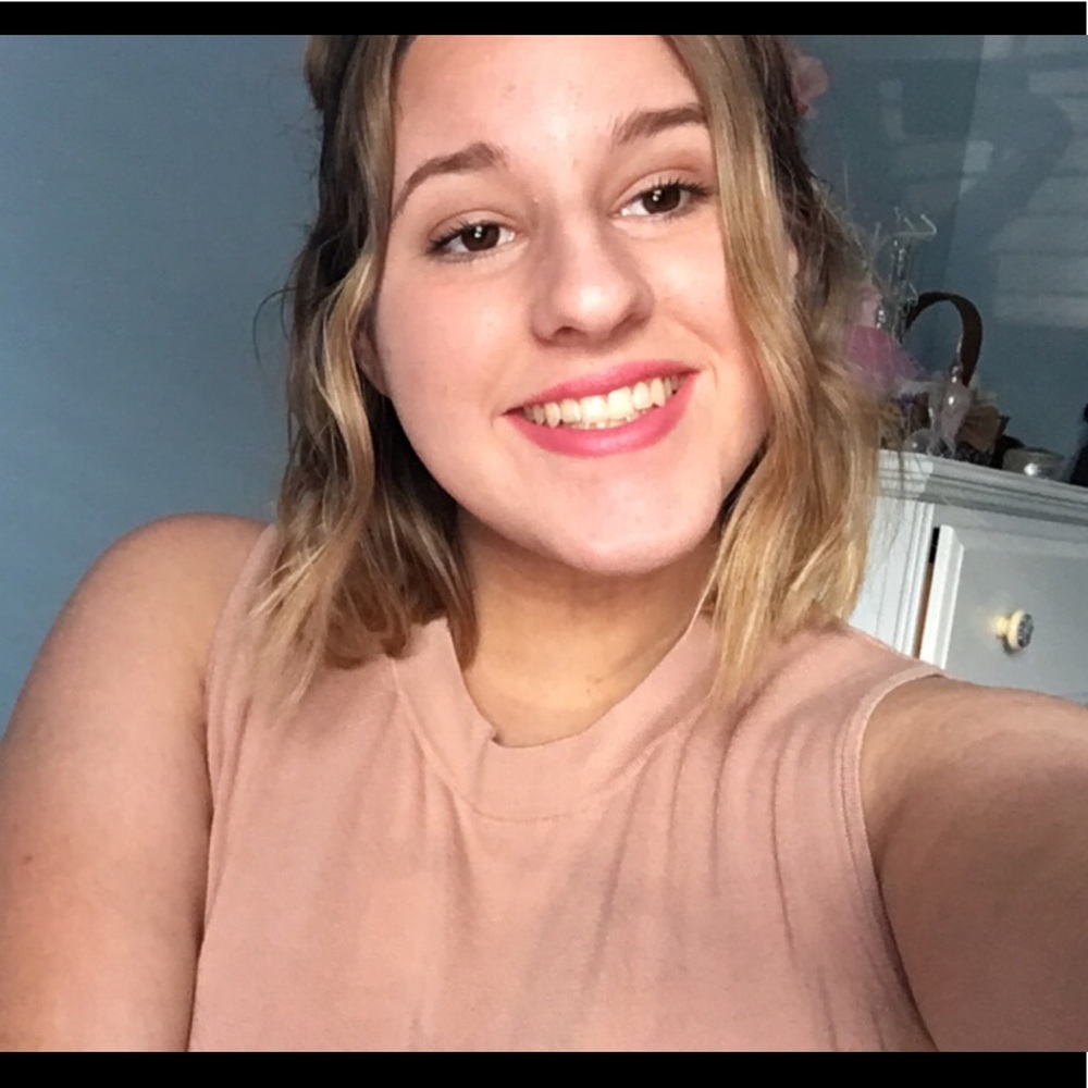 Meet your Posher, Megan